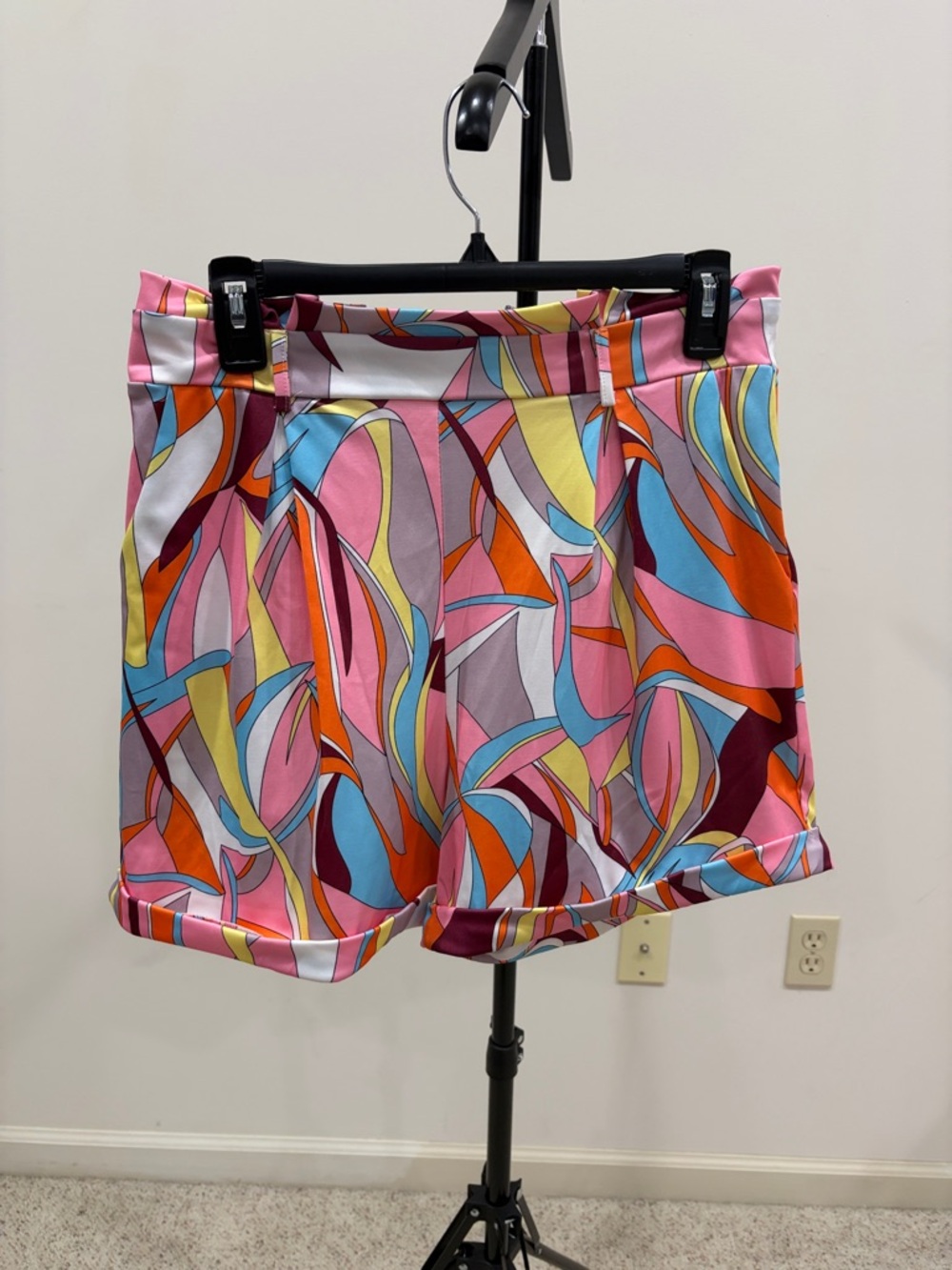 Women’s Multicolor Print Shorts - Pink Pattern